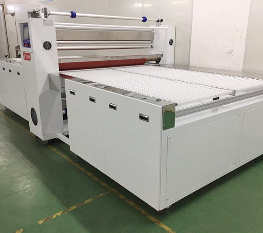 大尺寸覆膜机