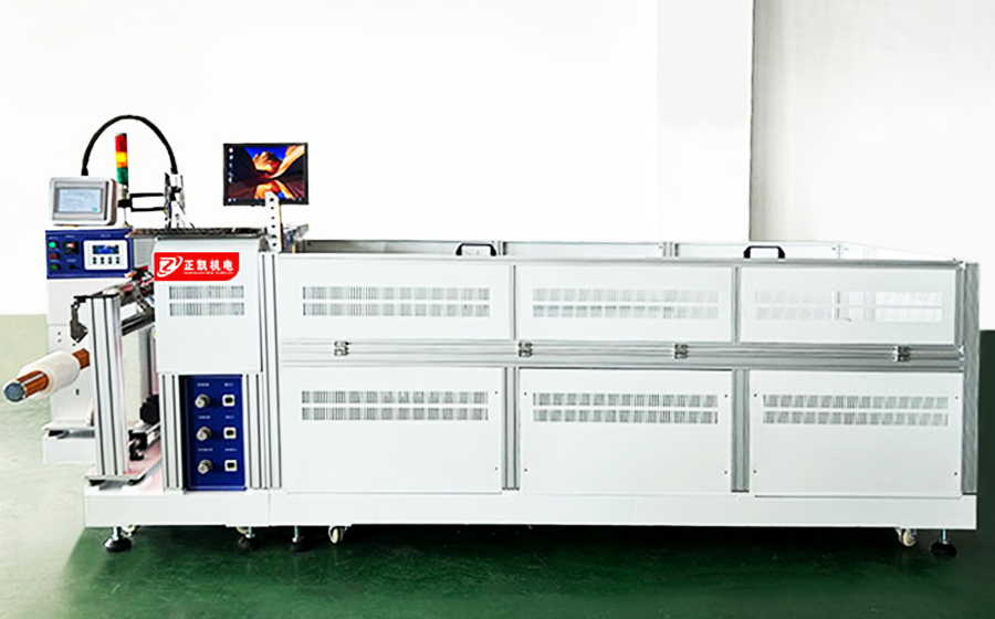 卷料自动对位裁切机